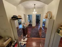 Недвижимость Трехкомнатная квартира в центре: 4