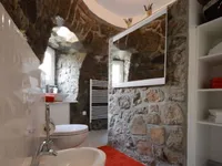 Недвижимость Двухкомнатная квартира Поляне: 9