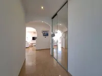 Недвижимость Четырехкомнатная квартира, Опатия: 2