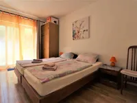 Недвижимость Многоквартирный дом в Опатии: 7