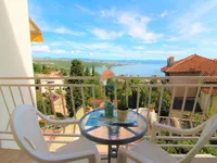 Недвижимость Многоквартирный дом в Опатии: 10