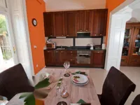 Недвижимость Трёхкомнатная квартира Центр: 5