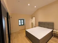 Недвижимость Четырехкомнатная квартира: 6