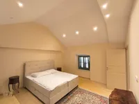 Недвижимость Четырехкомнатная квартира: 7