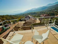 Недвижимость Семейный дом в Поляне: 30