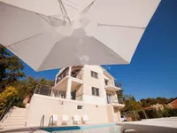 Недвижимость Семейный дом в Поляне: 60