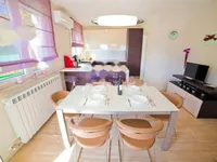 Недвижимость Семейный дом в Поляне: 87