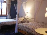 Недвижимость Трехкомнатная квартира в центре: 12