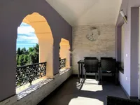 Недвижимость Трёхкомнатная квартира в центре Опатии: 6