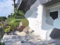 Недвижимость Двухкомнатная квартира в центре: 1