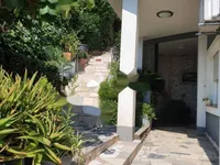 Недвижимость Двухкомнатная квартира в центре: 21