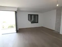 Недвижимость Трёхкомнатная квартира в Опатии: 9