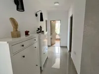 Недвижимость Трехкомнатная квартира Побри: 4