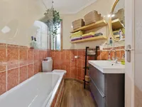 Недвижимость Neasden Lane: 9