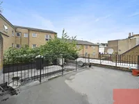 Недвижимость High Street: 3