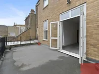 Недвижимость High Street: 4