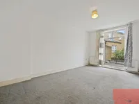 Недвижимость High Street: 12