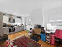 Недвижимость East Street: 3