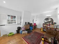 Недвижимость East Street: 20