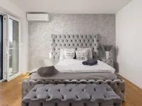 Недвижимость Дом, Прадэ, У Школы: 15