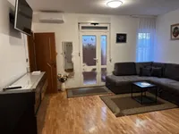 Недвижимость Двухкомнатная Квартира Центр: 5