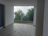 Недвижимость Трехкомнатная квартира Побри: 11