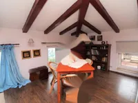 Недвижимость Трехкомнатная квартира Центр: 9