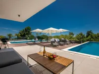 Недвижимость Новый дом 269 м² в Опатии: 17