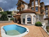 Недвижимость Четырехкомнатная квартира в Центре: 11