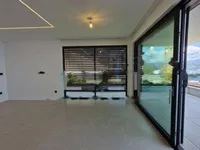 Недвижимость Четырёхкомнатная квартира в центре Опатии: 1