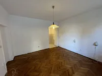 Недвижимость Трёхкомнатная квартира в центре: 13