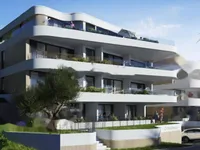 Недвижимость Трехкомнатная квартира в центре: 1