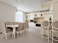 Недвижимость Трёхкомнатная квартира Центр: 2