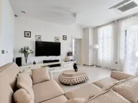 Недвижимость Трёхкомнатная квартира Центр: 6