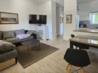 Недвижимость Четырехкомнатная квартира: 7