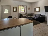 Недвижимость Четырехкомнатная квартира: 9