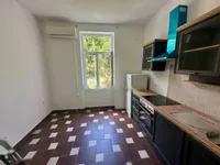 Недвижимость Двухкомнатная квартира, центр: 4