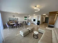 Недвижимость Семейный дом 250 м² в Побри: 11