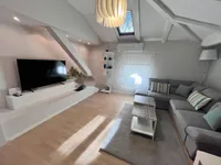 Недвижимость Двухкомнатная квартира, Центр: 3