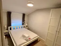 Недвижимость Двухкомнатная квартира, Центр: 8