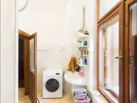 Недвижимость Трёхкомнатная квартира, центр: 9