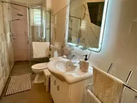 Недвижимость Трёхкомнатная квартира Центр: 17