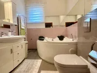 Недвижимость Трёхкомнатная квартира Центр: 18