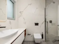 Недвижимость Трёхкомнатная квартира в центре: 10