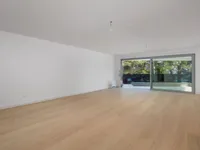 Недвижимость Трехкомнатная квартира в центре: 10