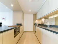 Недвижимость Legacy Building, Embassy Gardens, Nine Elms: 9