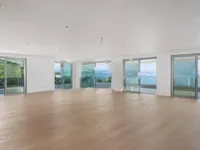 Недвижимость Трёхкомнатная квартира Центр: 12