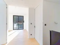 Недвижимость Трехкомнатная квартира Центр: 3