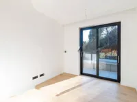 Недвижимость Трехкомнатная квартира Центр: 4