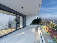 Недвижимость Трехкомнатная квартира Центр: 10